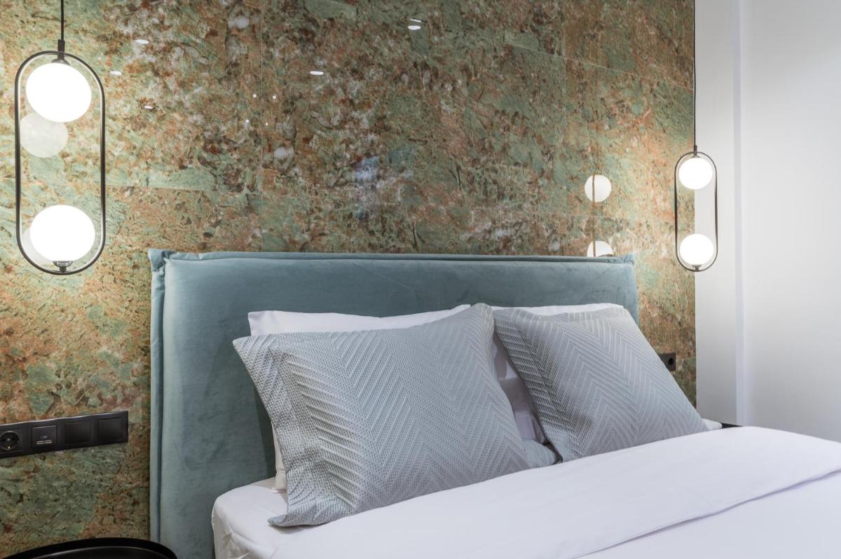 Phaedrus Living Luxury Studio Kolonaki Tsakalof - Housity
