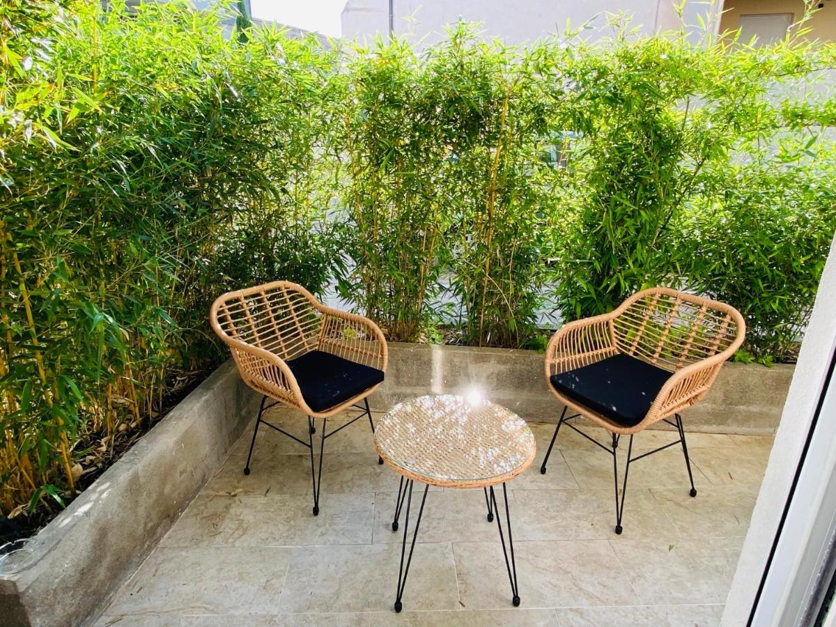 Feel@Home Nemausus « Le 42 » - Housity