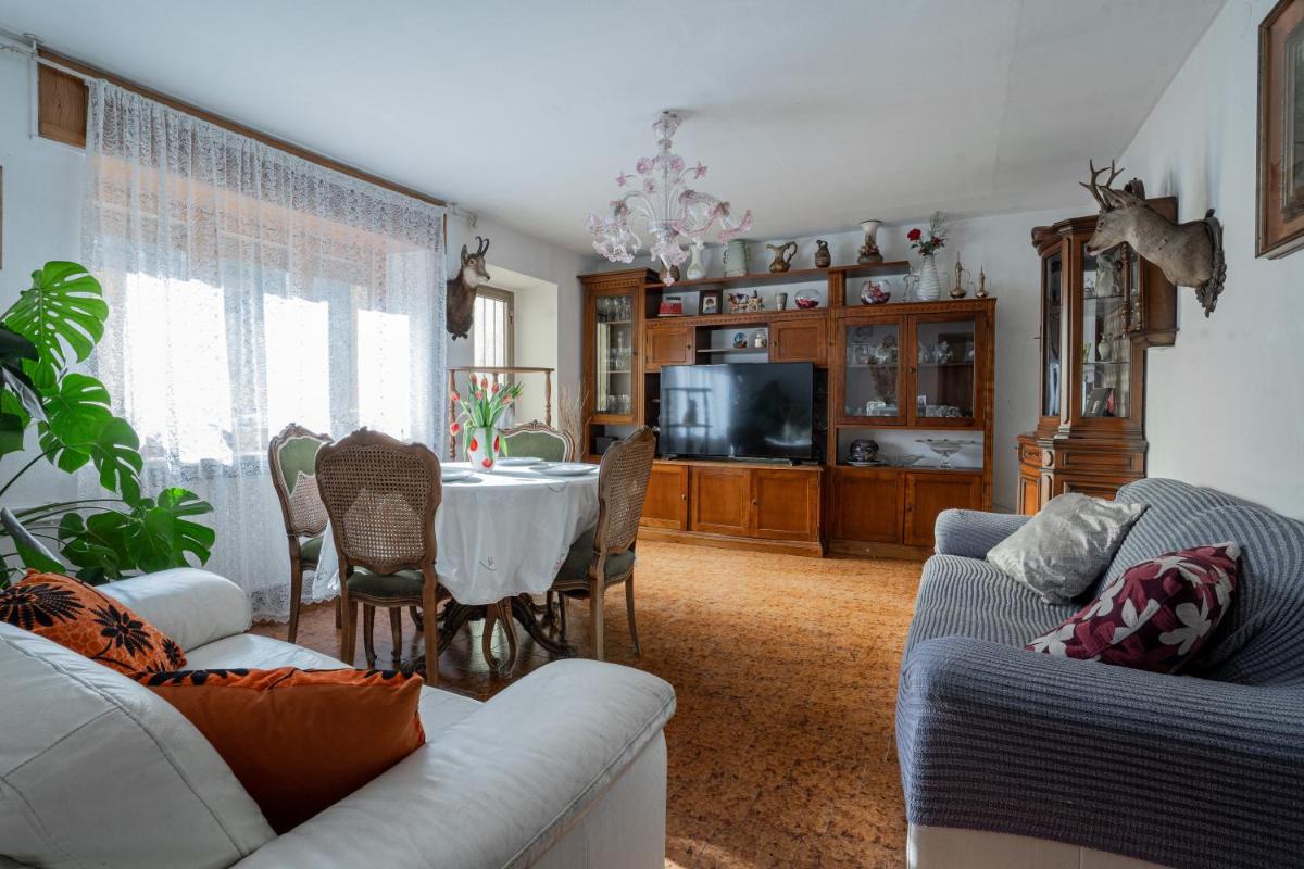 Dama del Lago - Housity