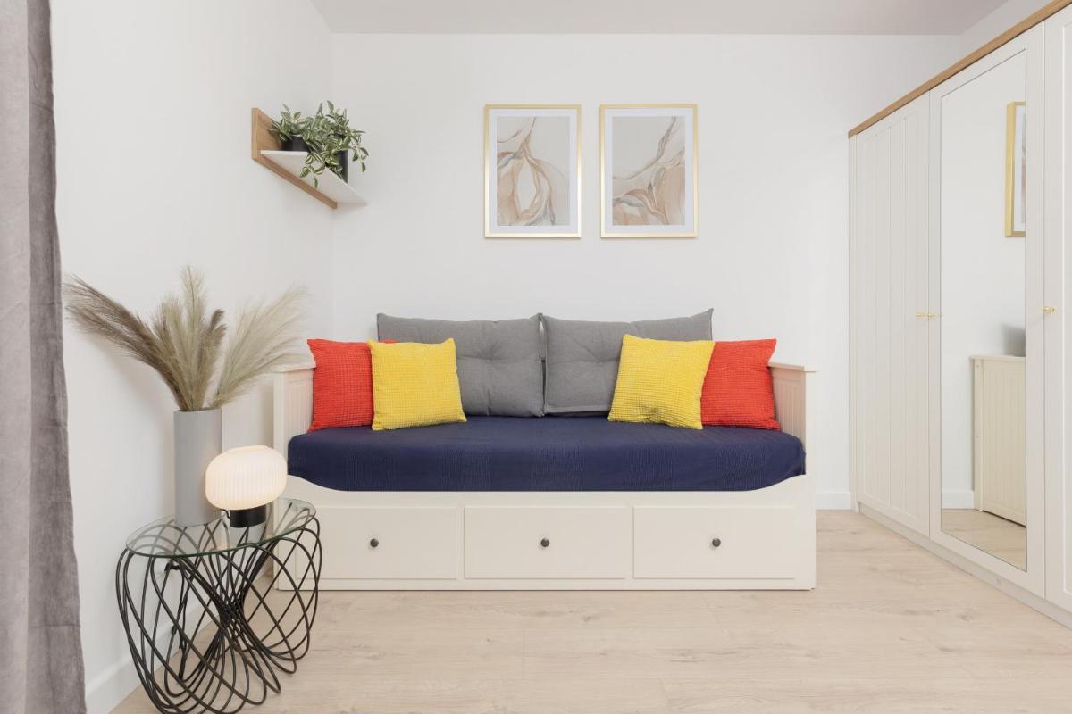 Warsaw Piaseczno Peaceful Apartment Cichej Łąki by Noclegi Renters - Hizvo