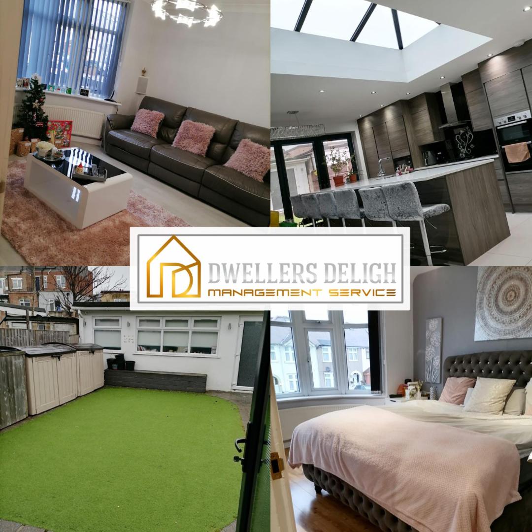 Grand 4 Bed 3 Bath House Chadwell Heath, Romford, London - Housity