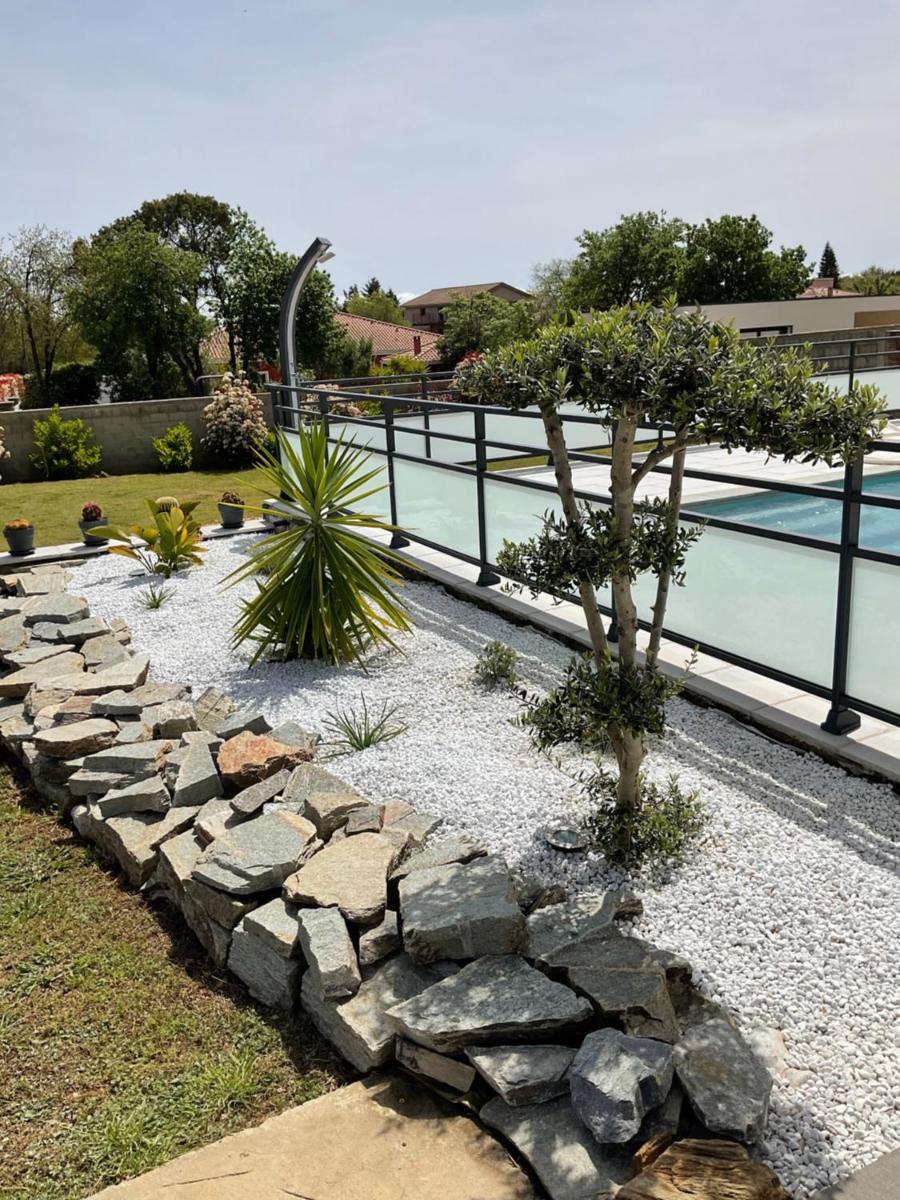 A 700m de la plage,villa FAMIGLIA avec piscine - Housity