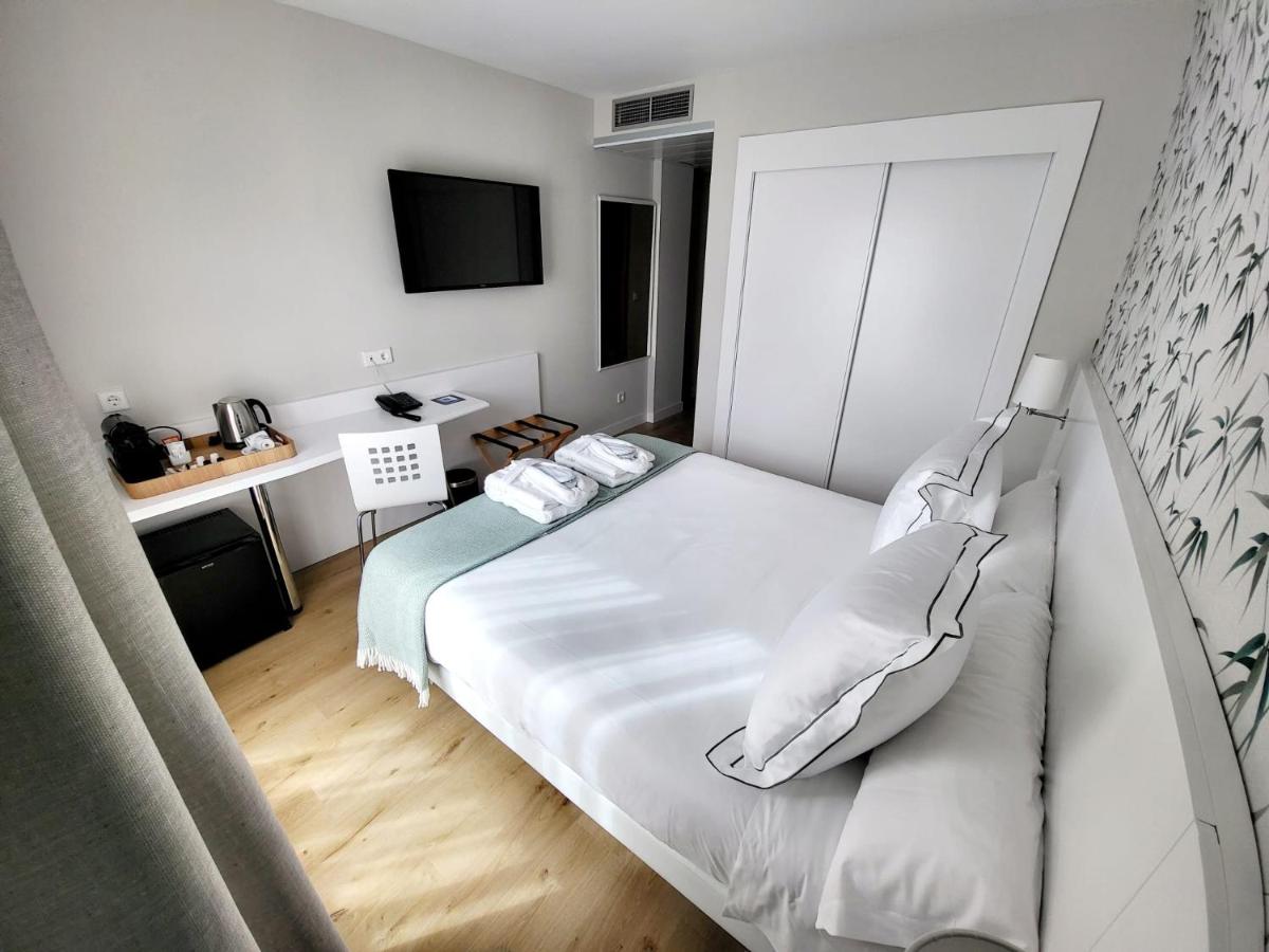 Hotel Monte Rozas - Housity