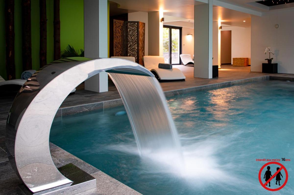 Piscine de l'établissement Europe Haguenau – Hotel & Spa ou située à proximité