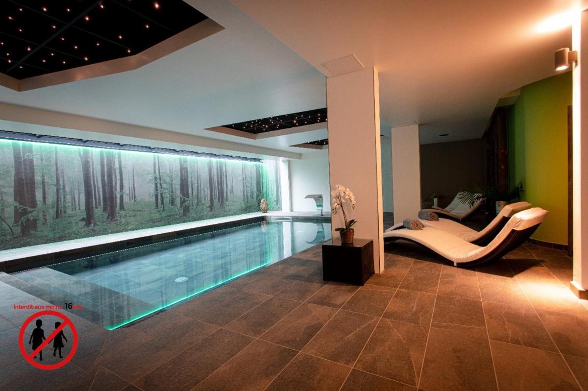 Piscine de l'établissement Europe Haguenau – Hotel & Spa ou située à proximité