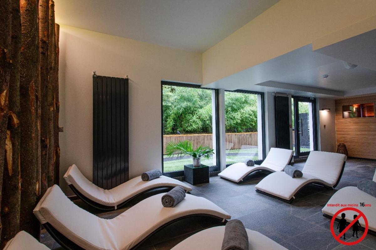 Coin salon dans l'établissement Europe Haguenau – Hotel & Spa