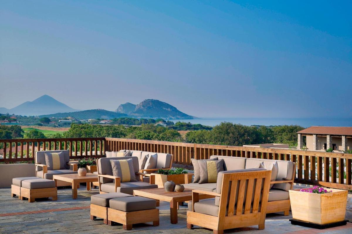 The Westin Resort, Costa Navarino - Housity