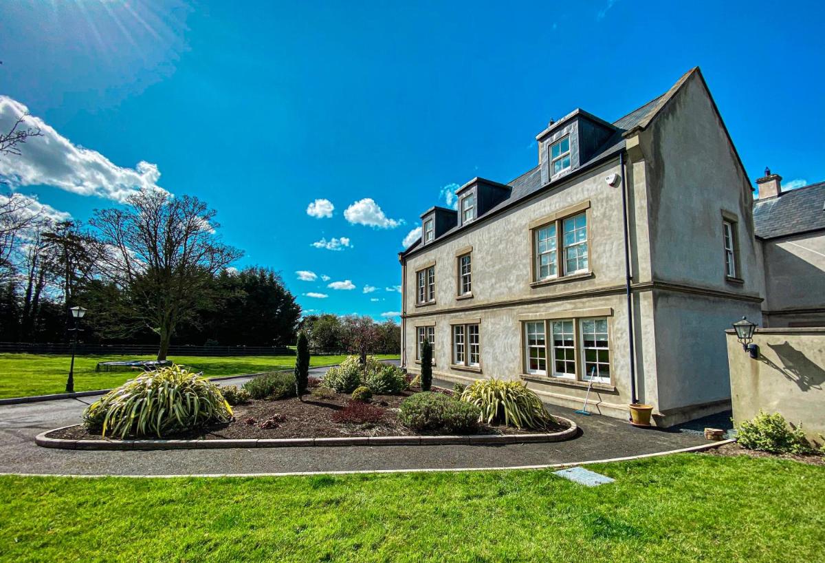Bailey's Court, Guest Accommodation - Housity