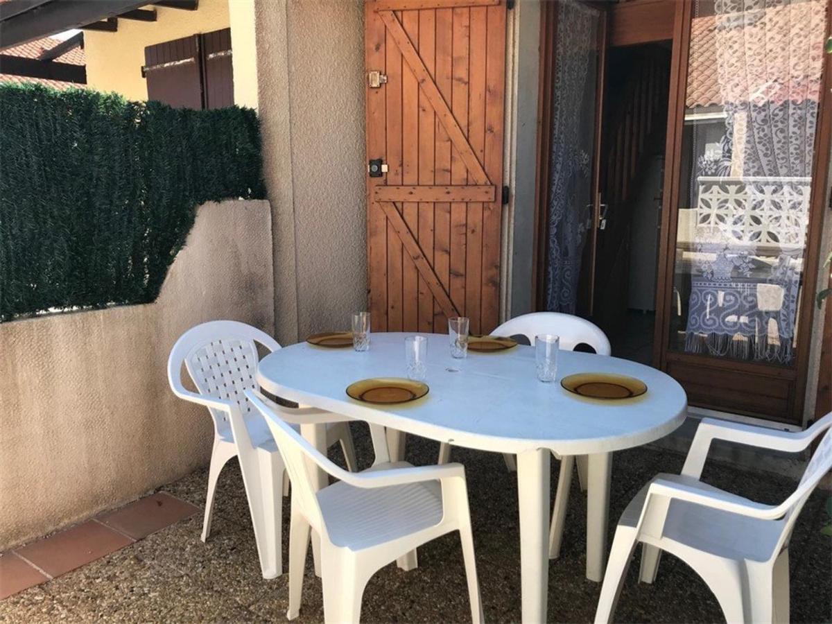 Charmante Villa T1+Cabine+Mezzanine – 4 pers, Terrasse, Parking, Proximité Commerces, Bord de Lac - FR-1-81-53 - Housity
