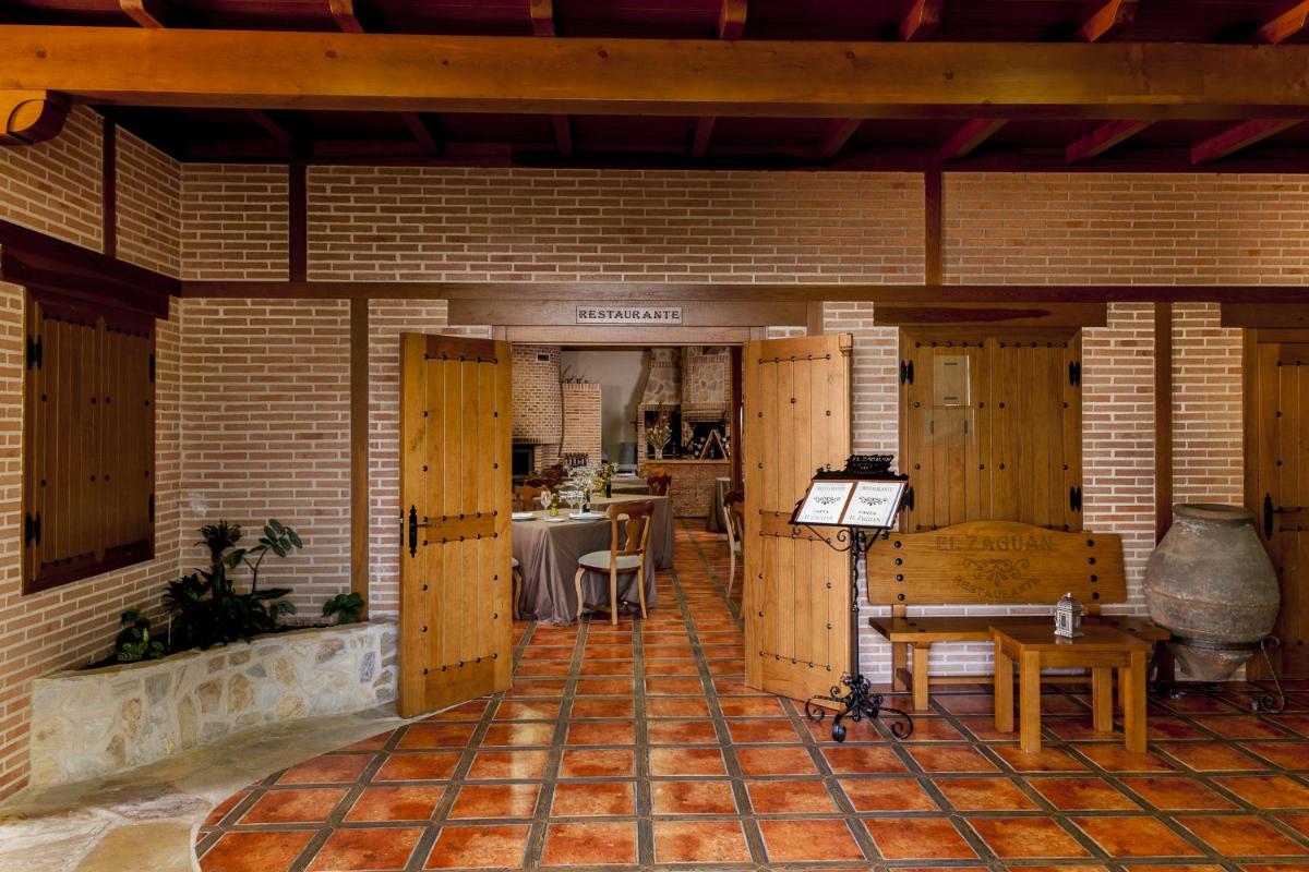 Imagen de la galería de Hotel Comendador, en Carranque