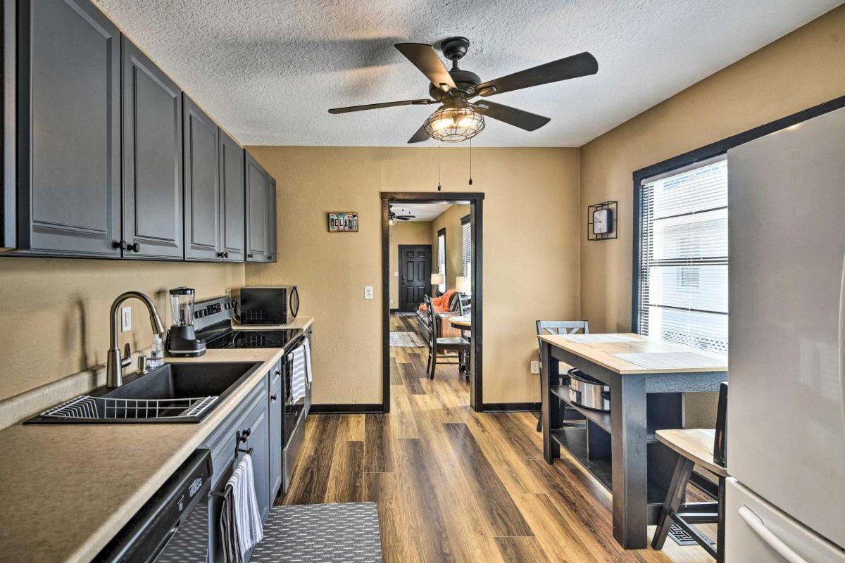 Downtown DeLand Home Walk to Stetson University! - Housity