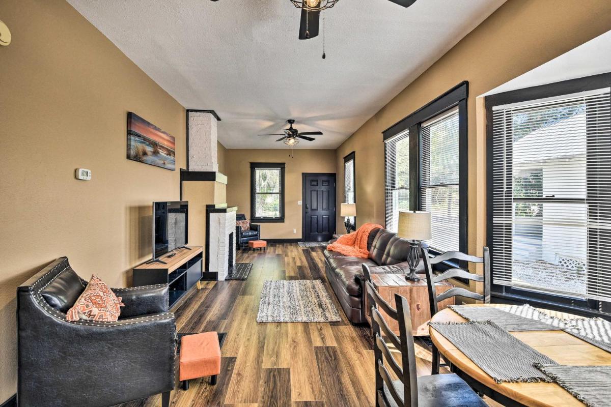 Downtown DeLand Home Walk to Stetson University! - Housity