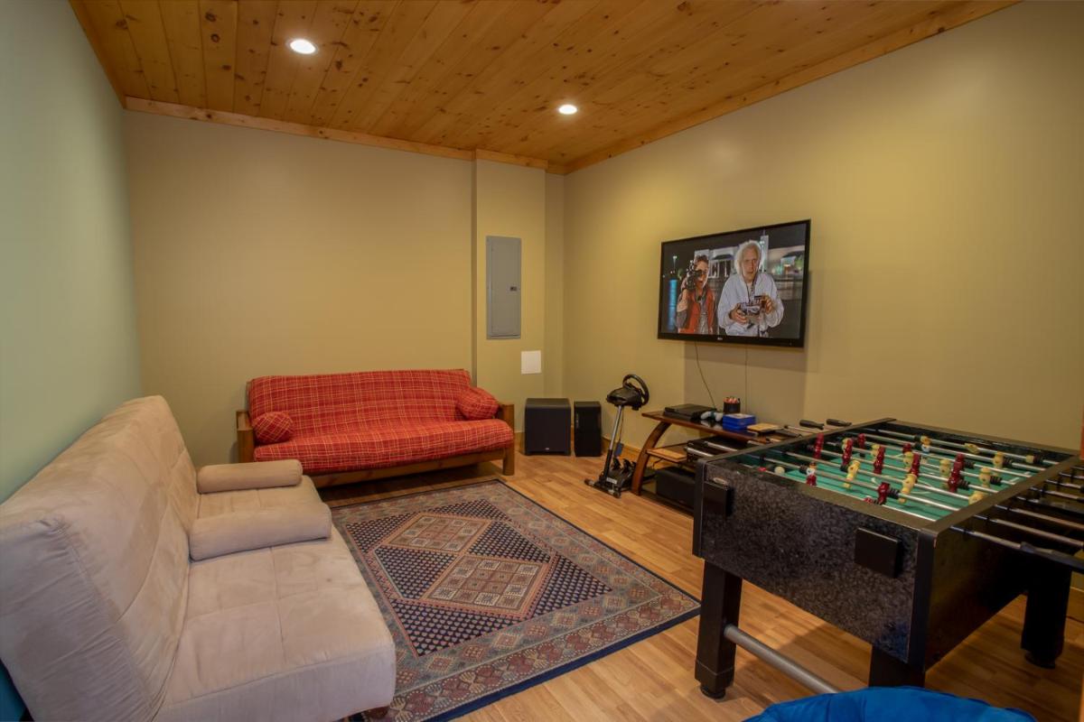 River Valley View - Housity
