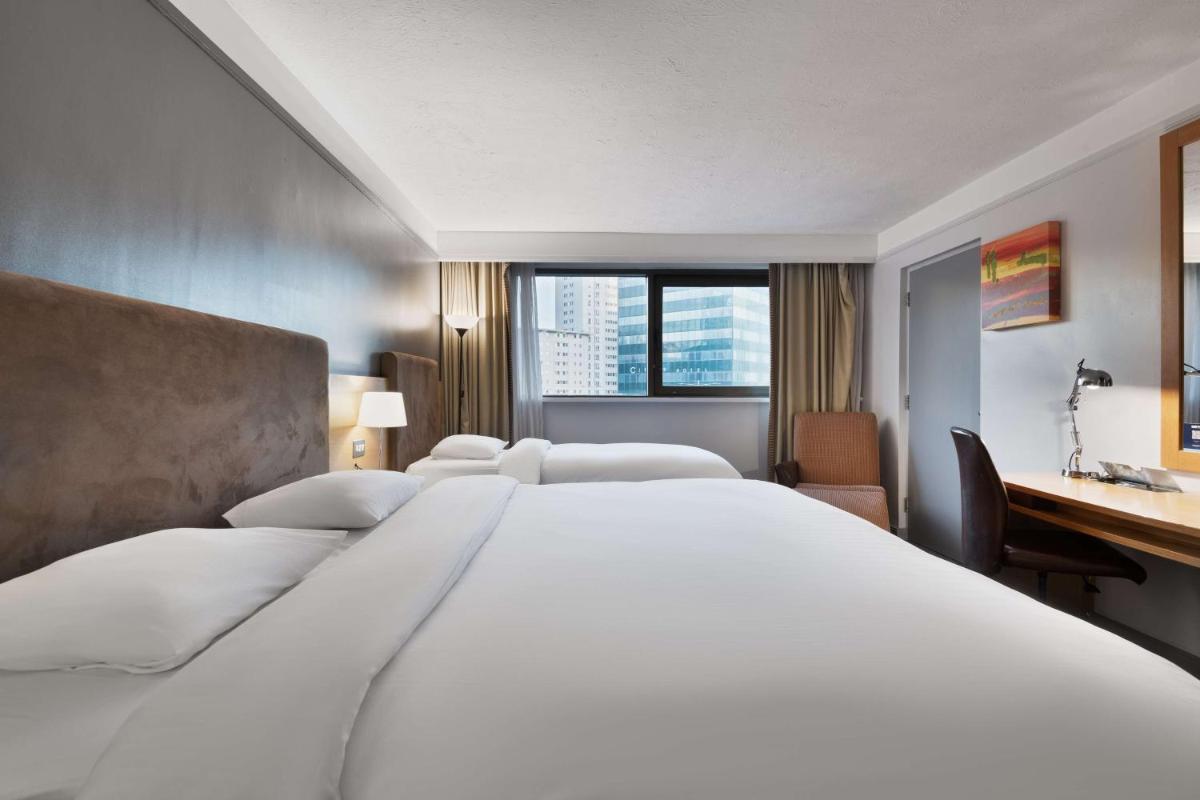 Park Inn by Radisson Cardiff City Centre - Housity