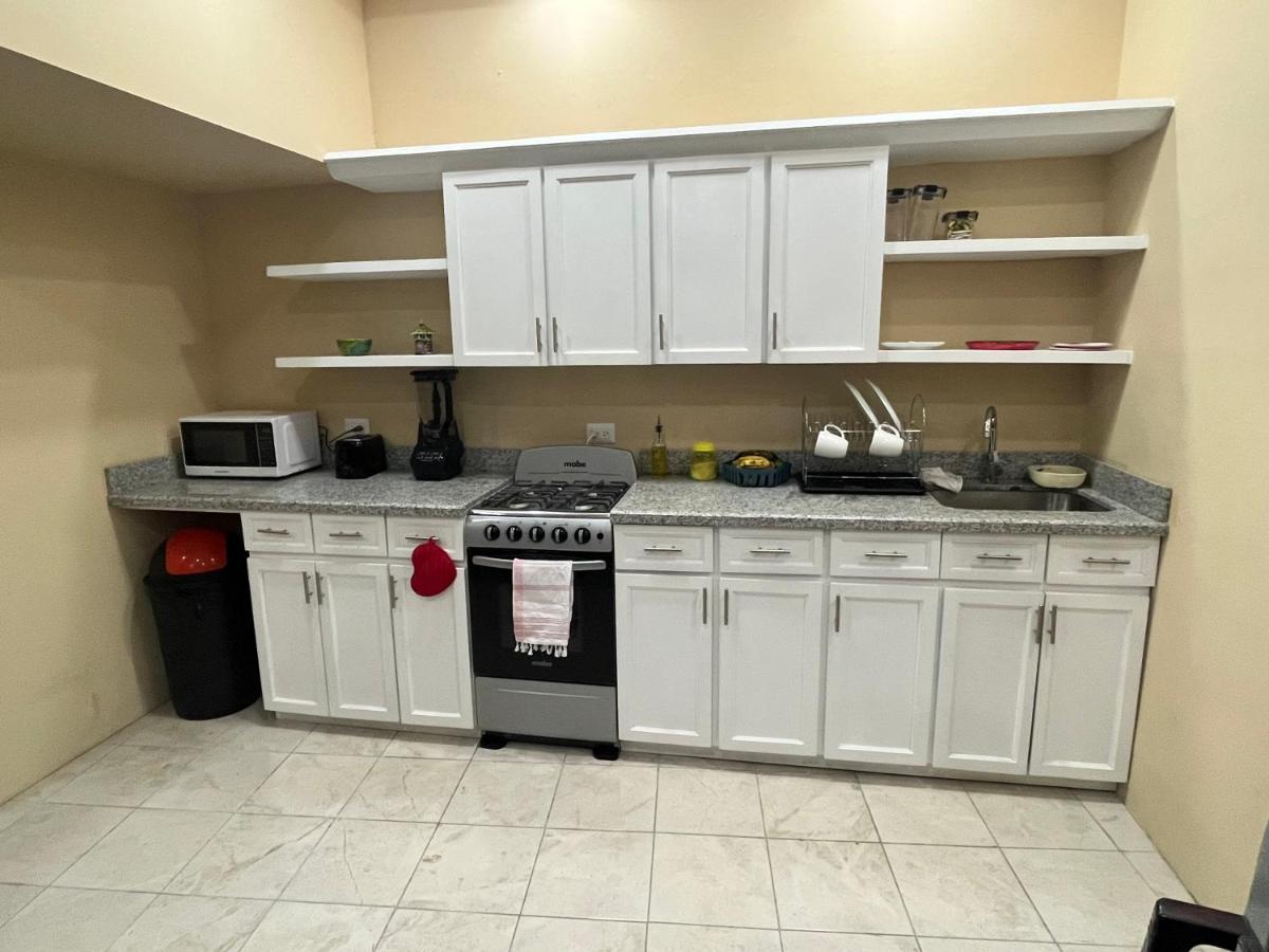 Family Home at Laguna de Olomega - Housity