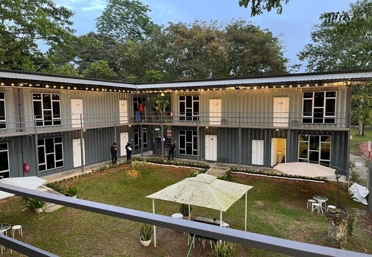 1108 Carebin Slim River - Housity