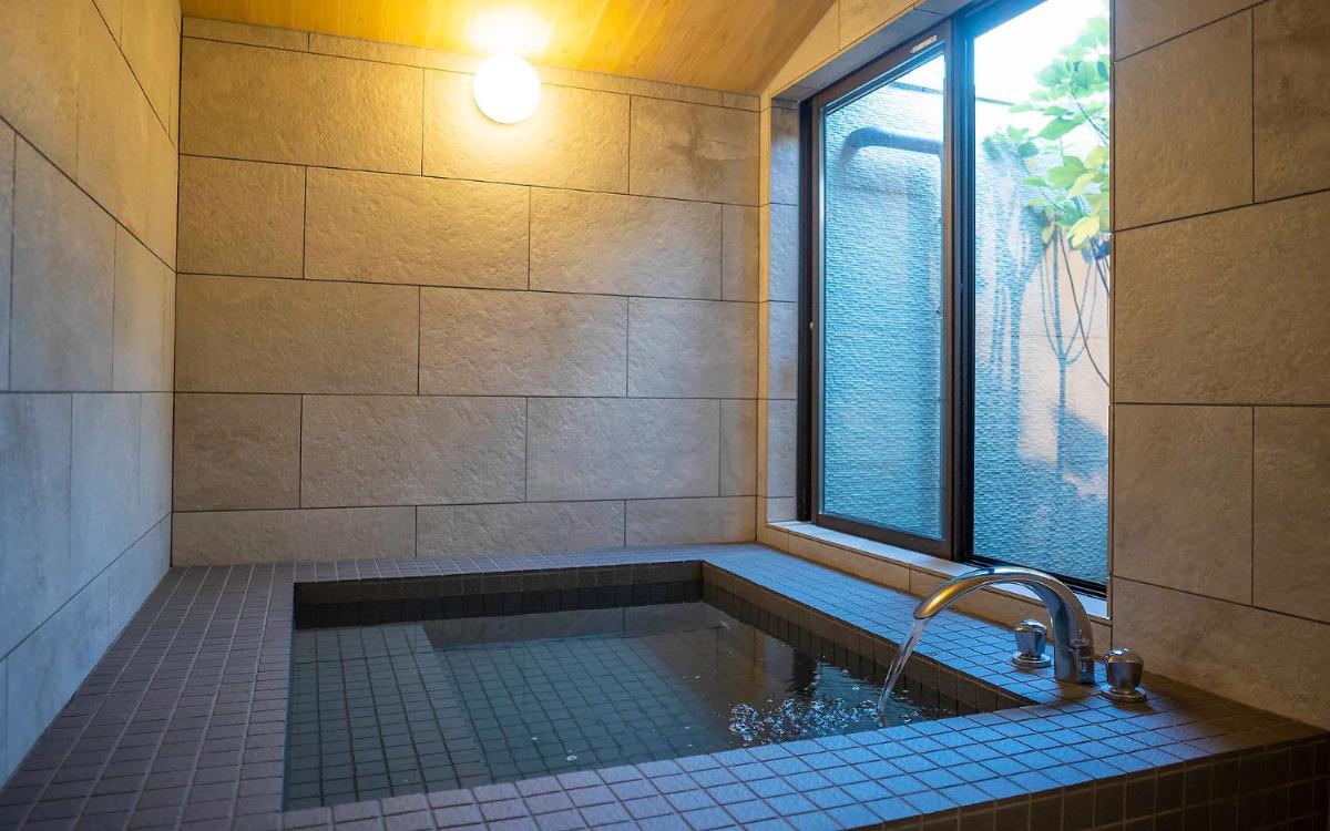 Mezzo ALL SUITE VILLAS - Housity