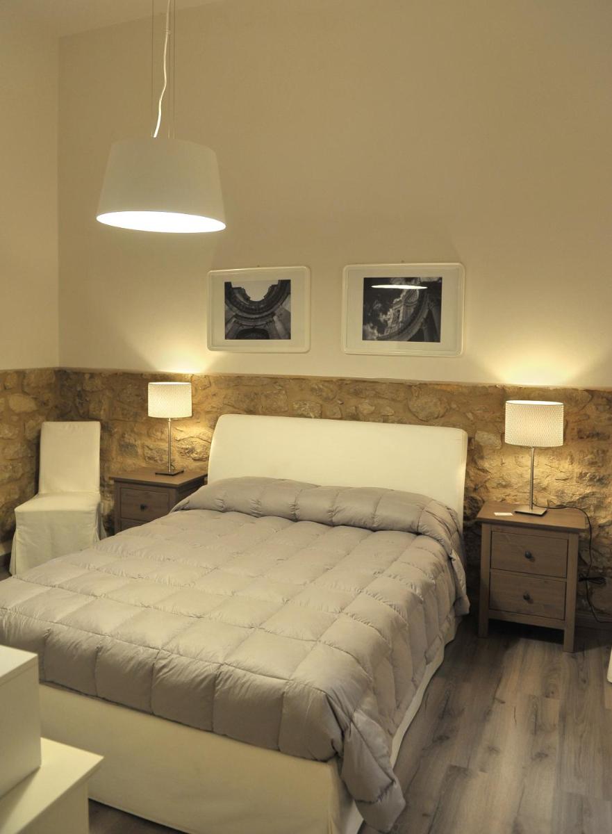 B&B Al Teatro - Housity
