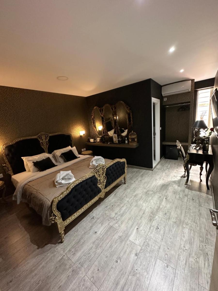 ROH Suites - Housity