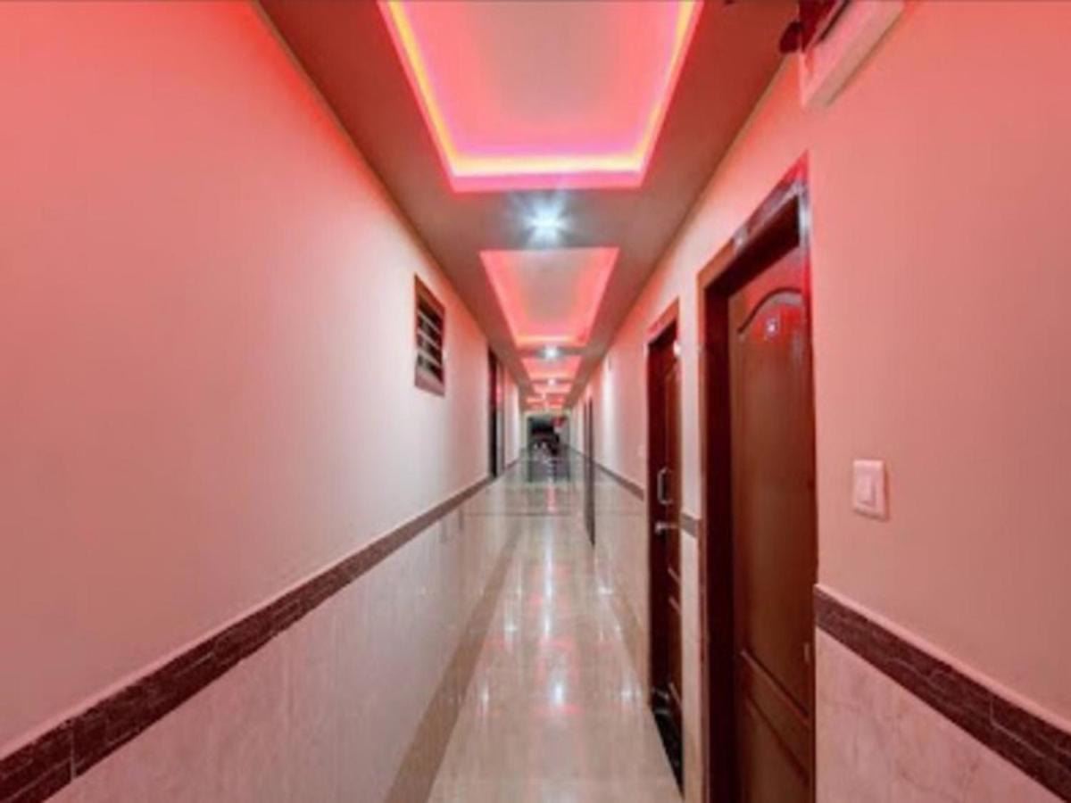 STAYMAKER Hotel Shantala Suratkal - Housity