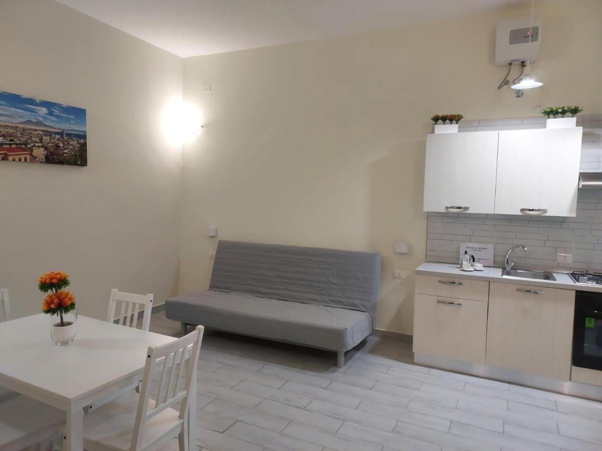 A due passi da Dante deluxe - Housity
