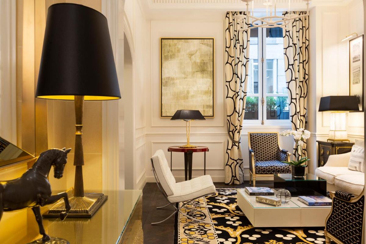 Coin salon dans l'établissement Hôtel Keppler