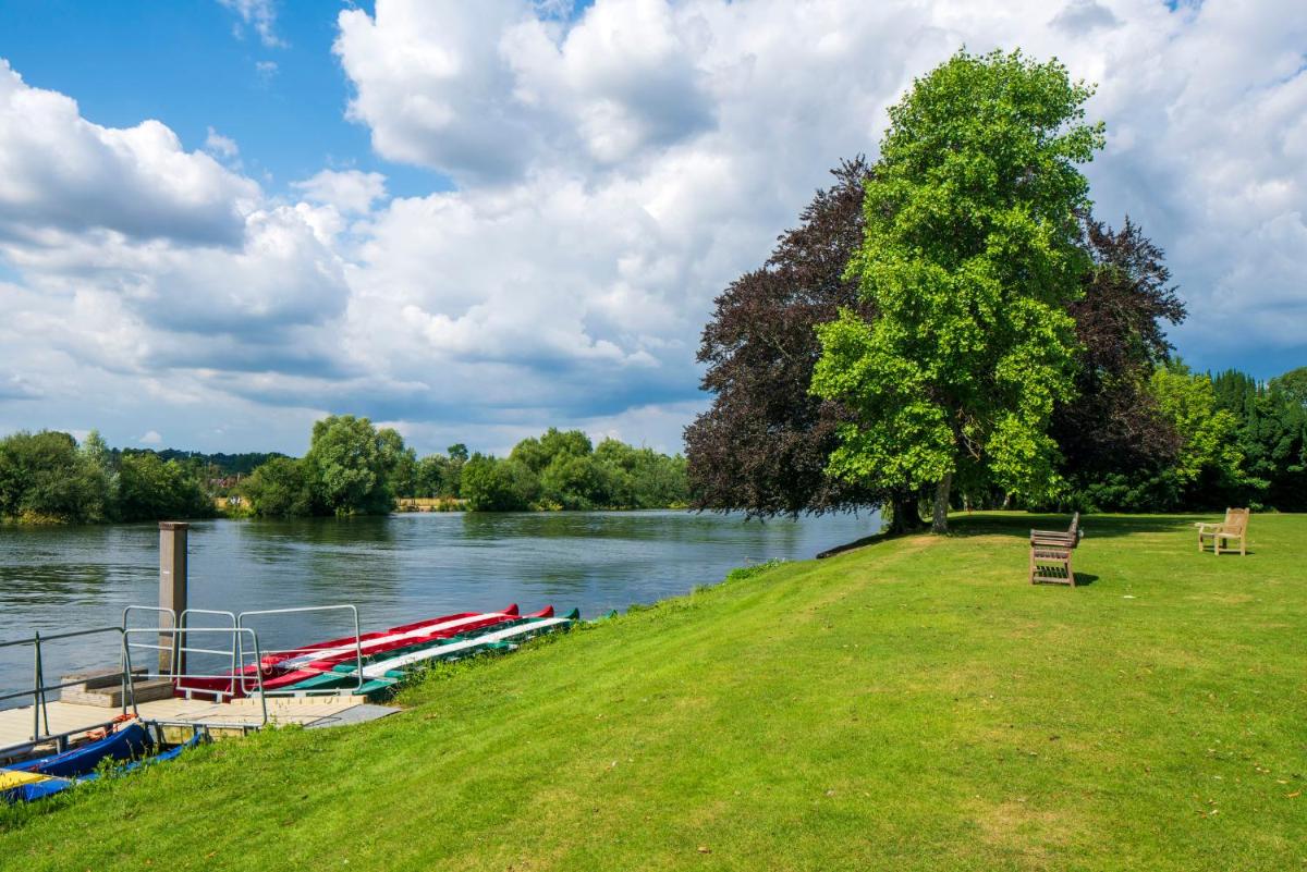 Bisham Abbey National Sports Centre - Housity