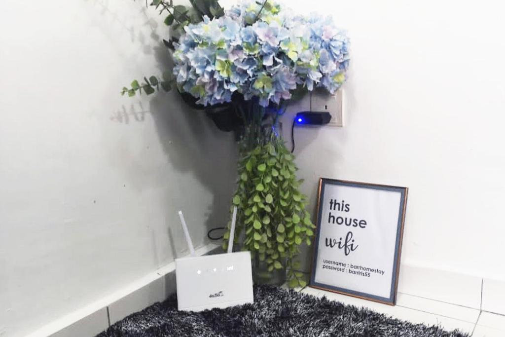 IRIS 55 Corner Lot House Spacious Outdoor With Wi-Fi - Housity