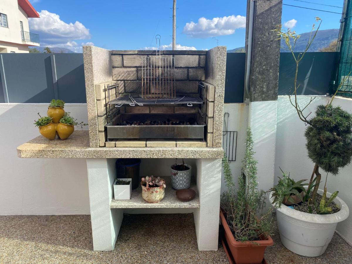 Barrosa House - Housity