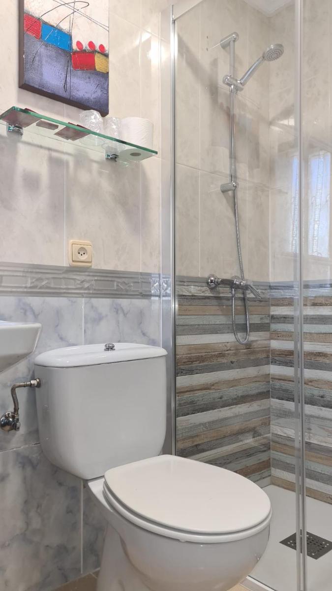 Pension Toñi - Housity