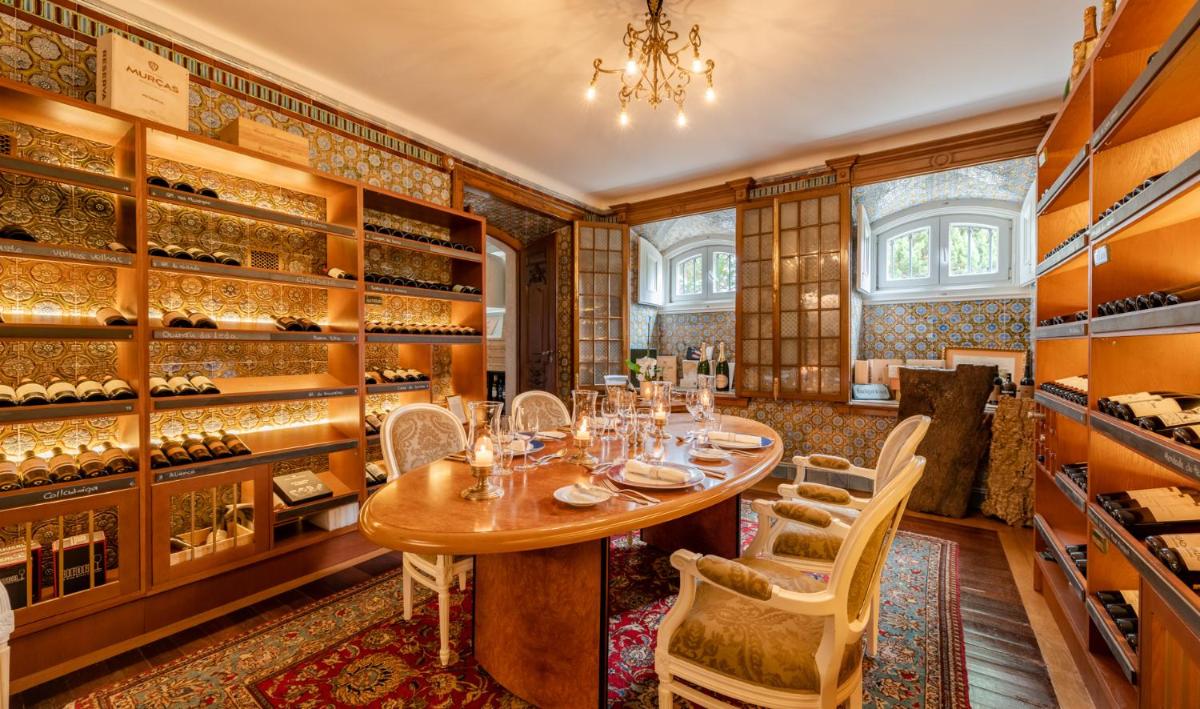 Uma área de estar em Pestana Palace Lisboa Hotel & National Monument - The Leading Hotels of the World