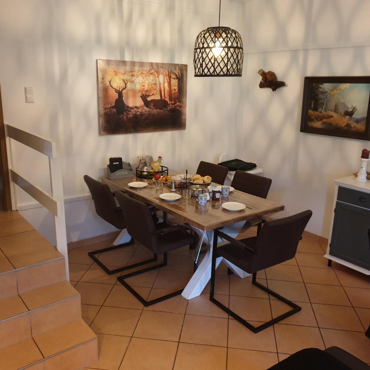 Gemütlicher Ferienbungalow in Usseln bei Willingen, kostenloses WLAN - Housity