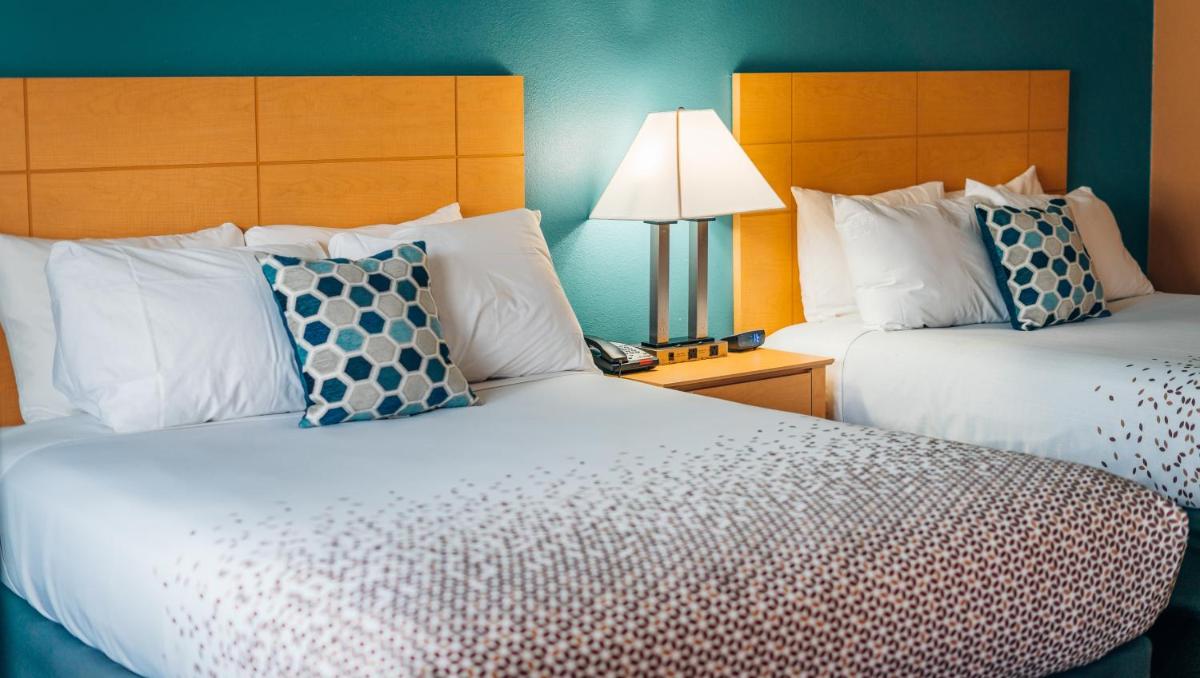 Quiet Corner Inn - Housity