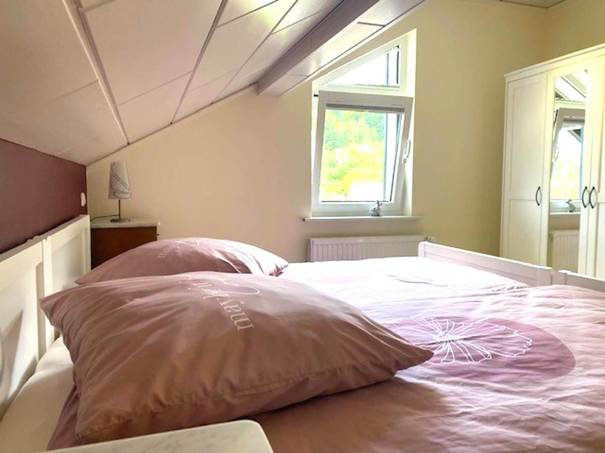 Jünkerath Romantic Garden Stay - Housity