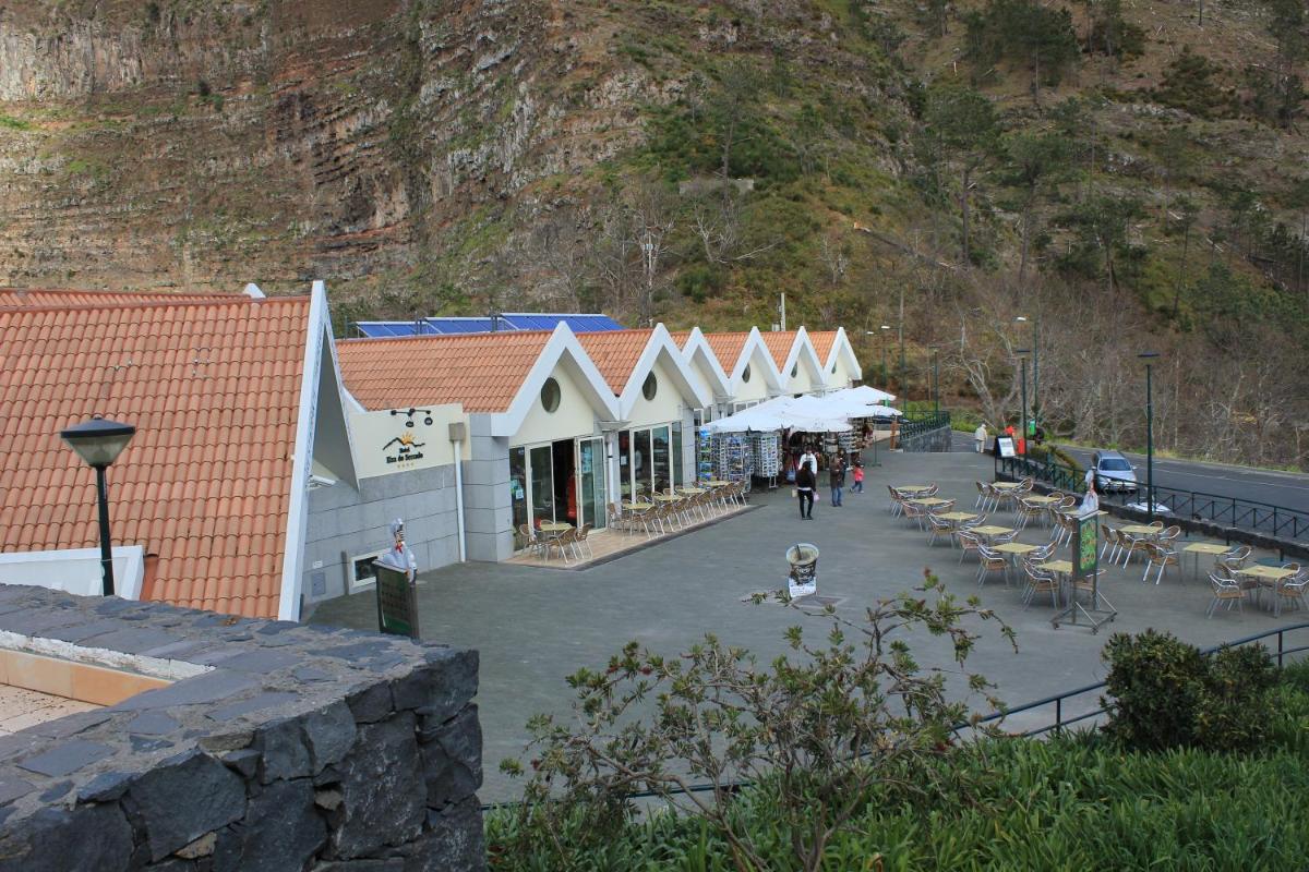 O edifício onde o hotel está situado
