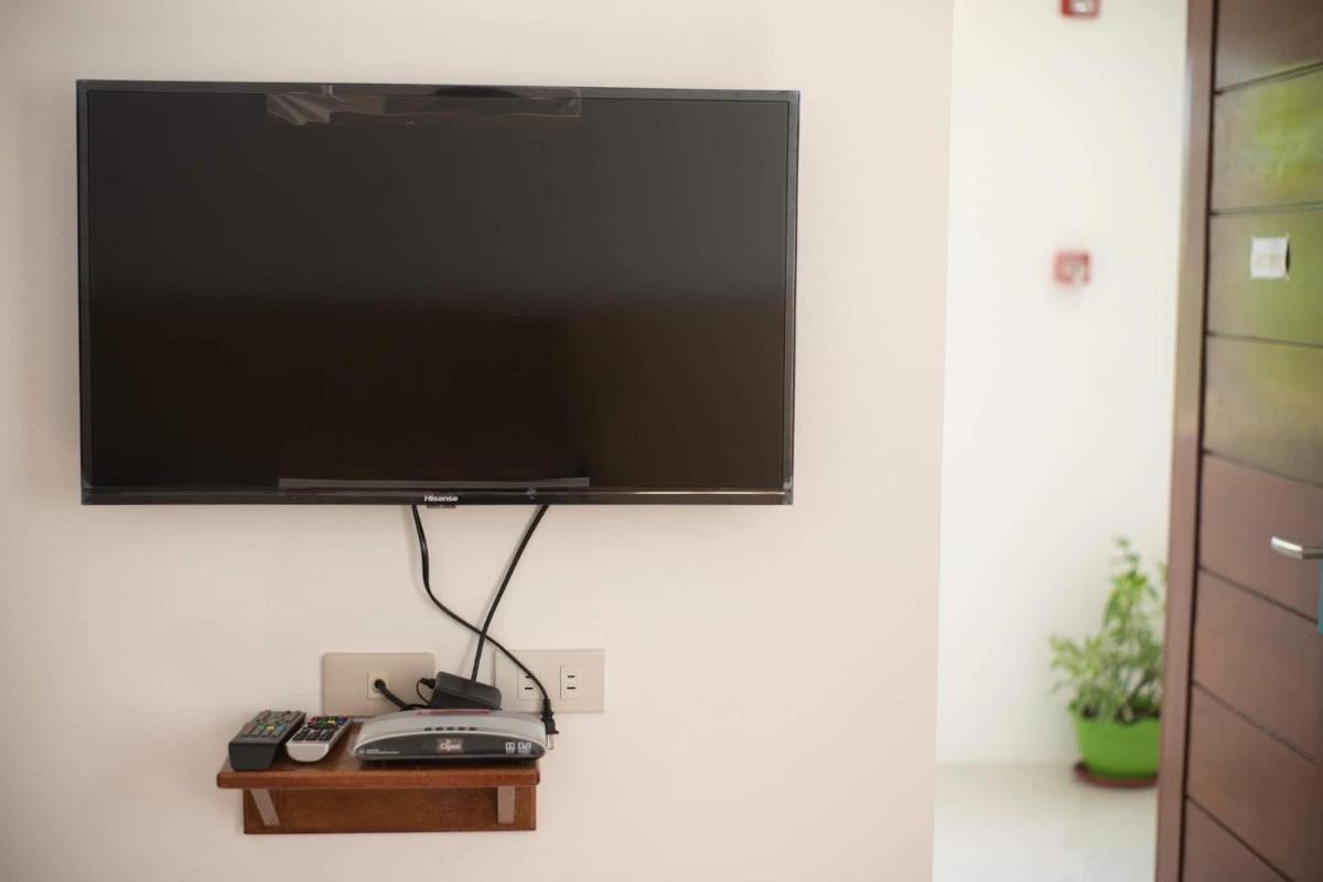 PenMaya Hometel - Housity