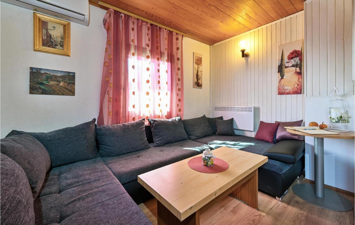 Lovely Home In Beletinec With Wifi - Housity