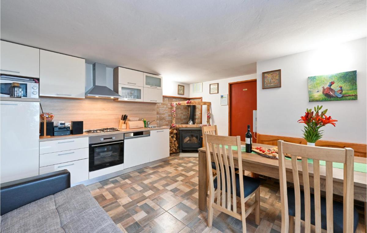 Lovely Home In Beletinec With Wifi - Housity
