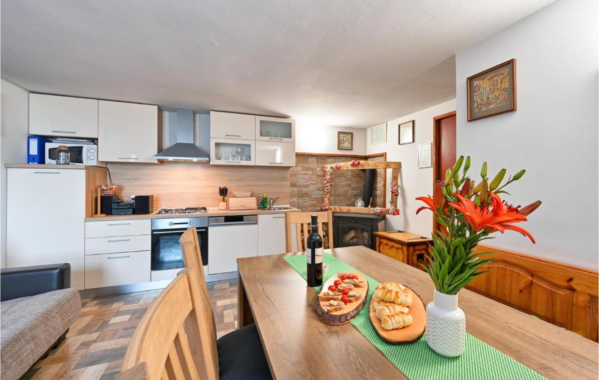 Lovely Home In Beletinec With Wifi - Housity