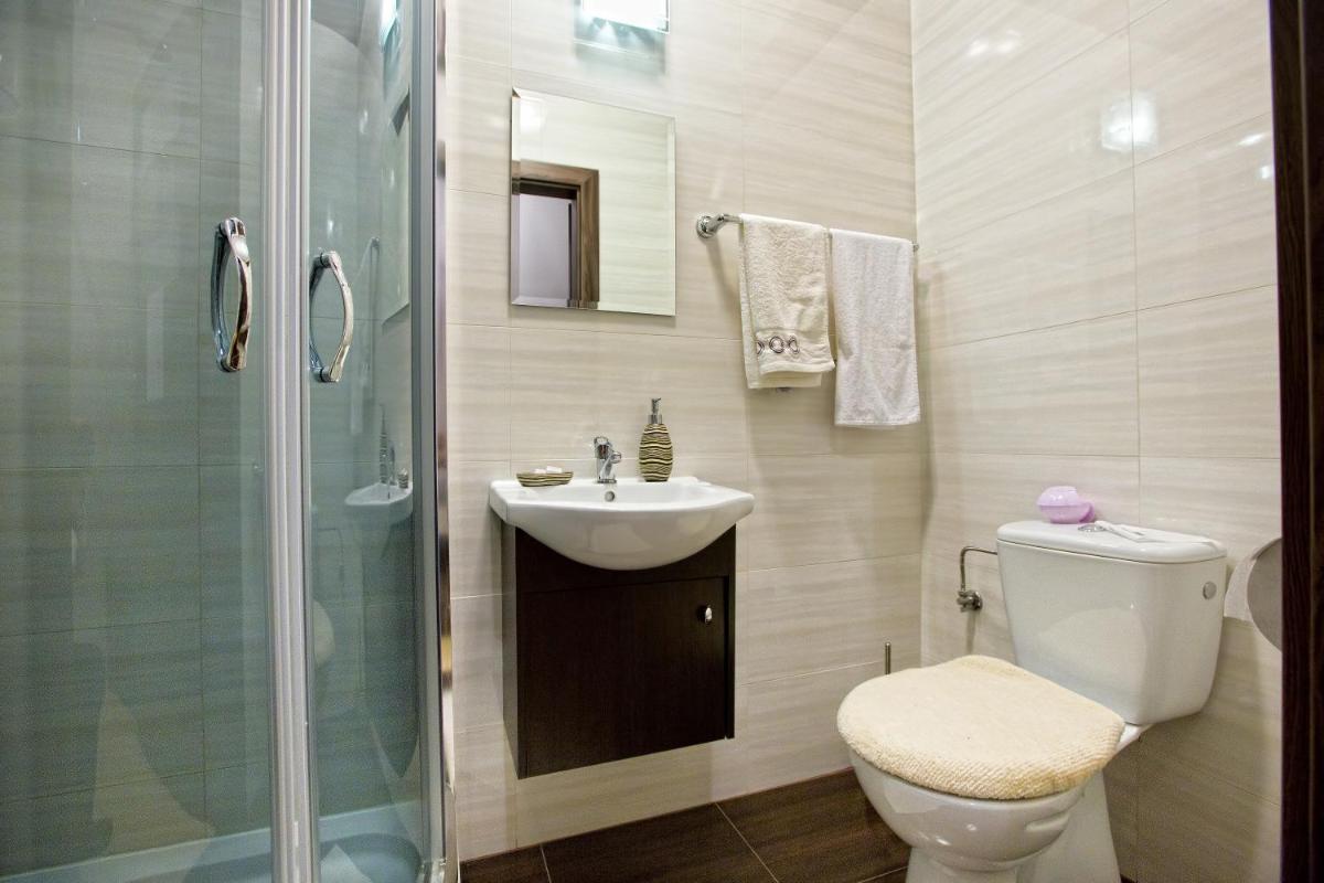 Hotel Millenium - Housity