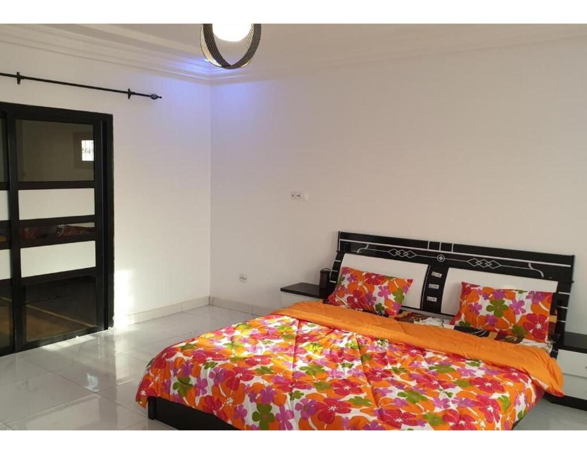 Appartement avec Jaccuzi à Diamniadio - Housity
