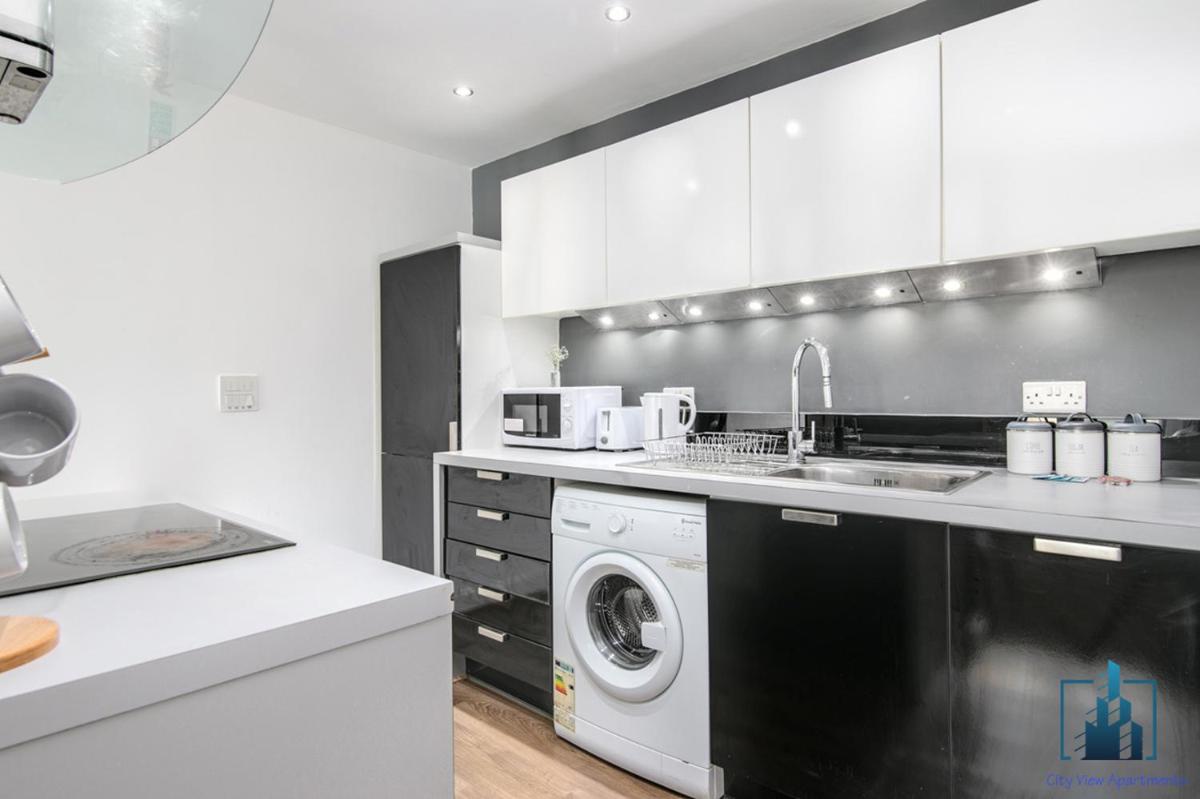 Birmingham City Centre City View Apartments - Housity