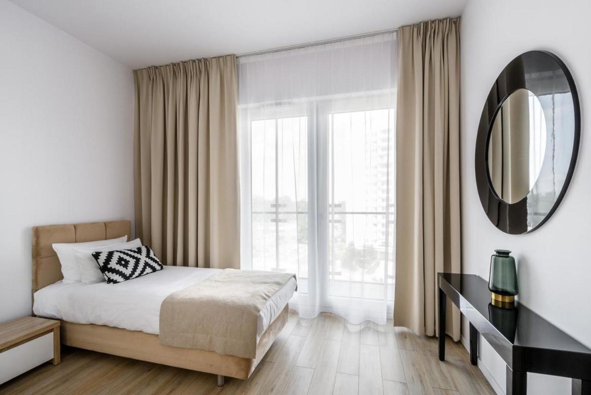 Apartment & Rooms at Wierzbiecice street - Housity