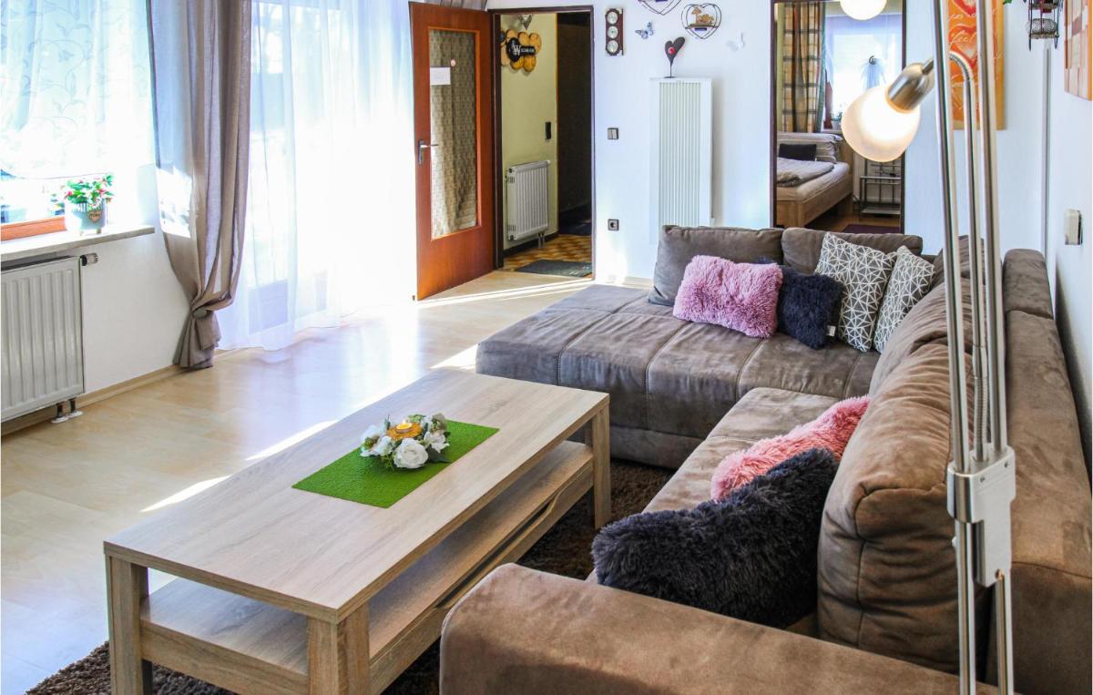 2 Bedroom Cozy Apartment In Arrach - Housity