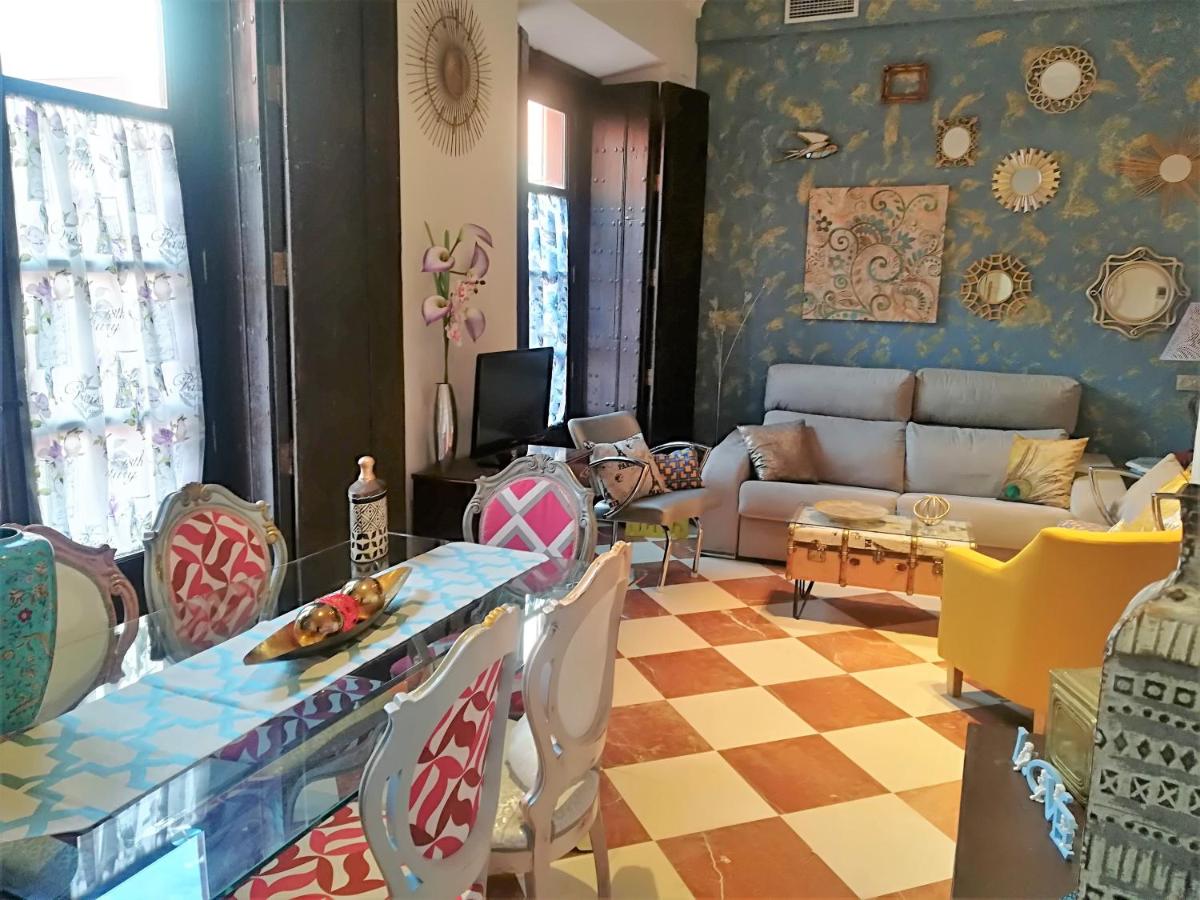 Apartamento Isbilya-centrico en Antigua Casa Palacio - Housity