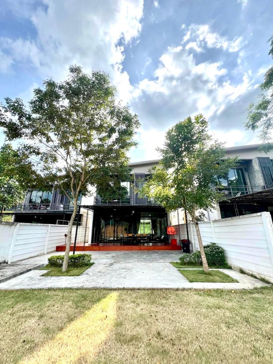 The Villa Sai yok noi - Housity