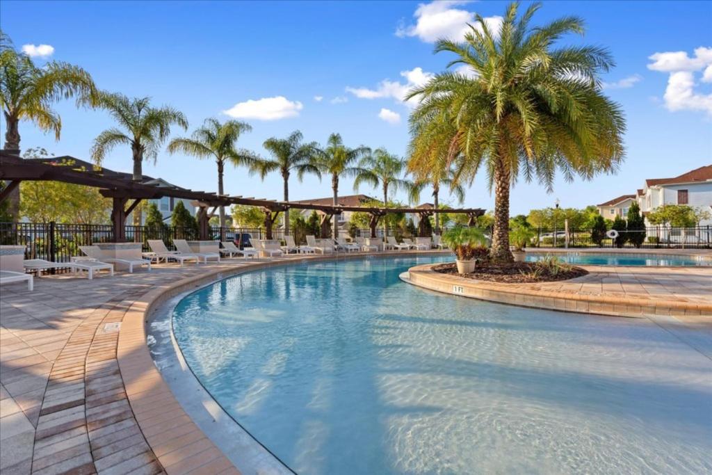 4 Bedrooms - 3 Bathrooms - West Lucaya 3214 Gl - Housity
