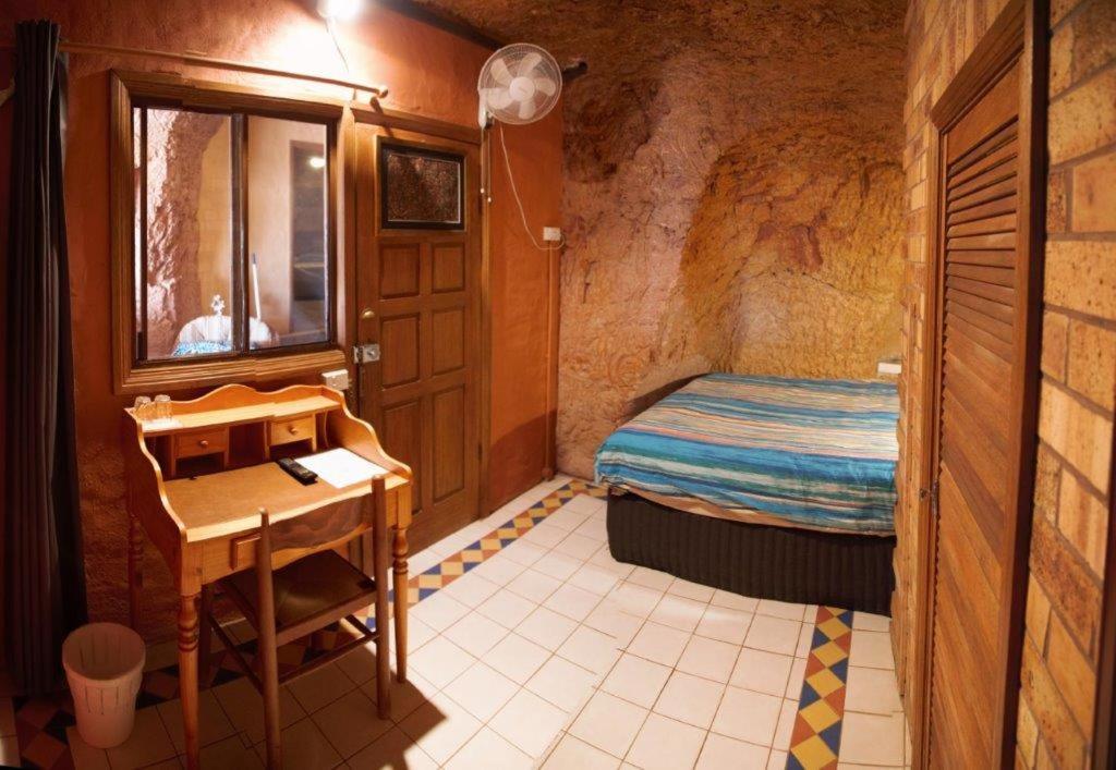The Underground Motel - Housity