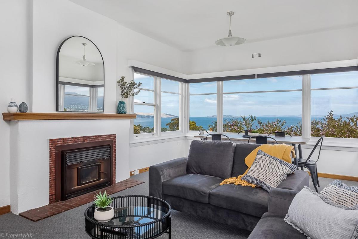 Bella Vista on Beach - Housity