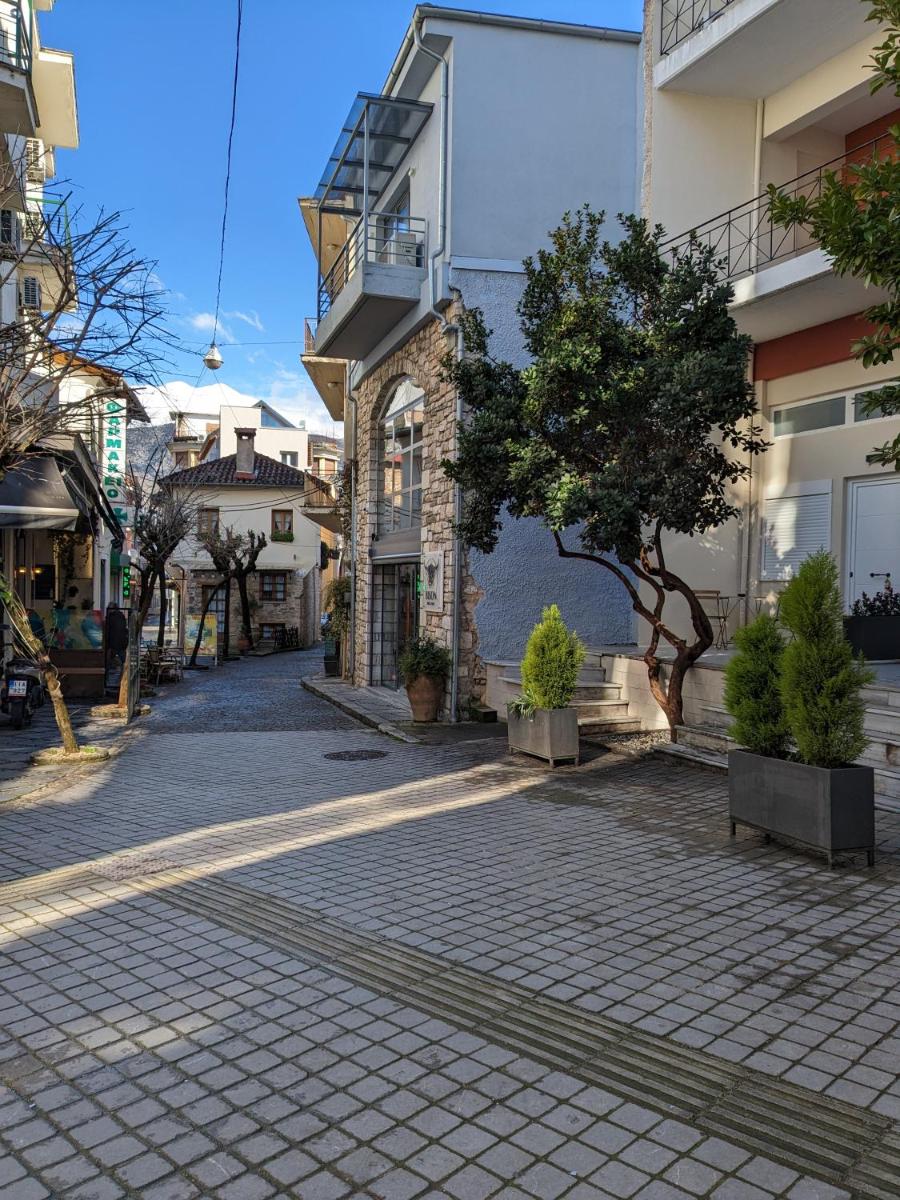 Lozia Studio-Chic DT Studio in Ioannina - Hizvo